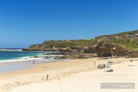 Property photo of 2 Caves Court Caves Beach NSW 2281
