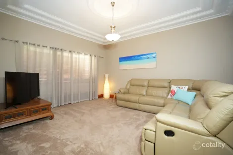 Property photo of 8 Animoo Avenue Griffith NSW 2680