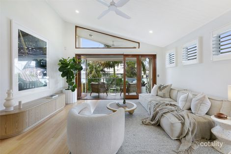 2/56 Messines Cres, Miami, QLD 4220