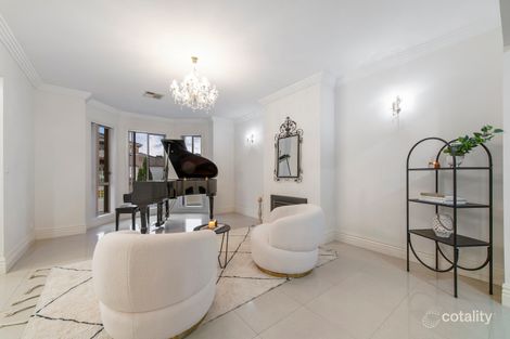 Property photo of 18 Nicholson Terrace Taylors Hill VIC 3037