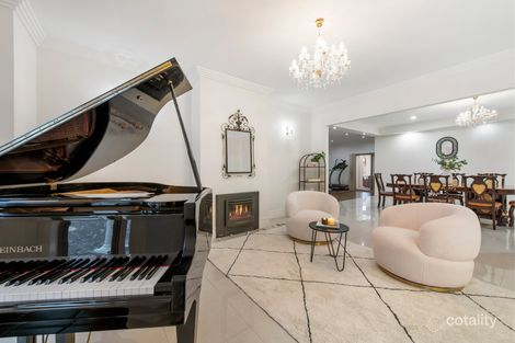 Property photo of 18 Nicholson Terrace Taylors Hill VIC 3037