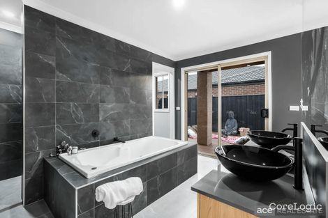 Property photo of 99A Sayers Road Williams Landing VIC 3027