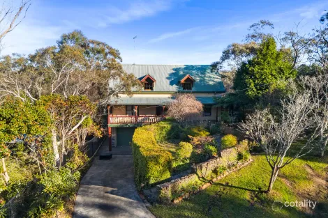 45 Shortland St, Wentworth Falls, NSW 2782
