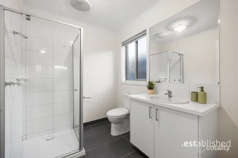 Property photo of 75 Grassbird Drive Point Cook VIC 3030