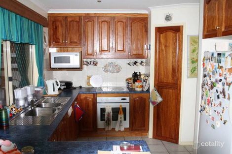Property photo of 27 Fourth Avenue Maaroom QLD 4650
