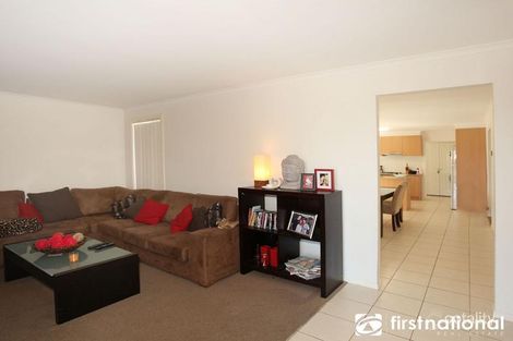 Property photo of 16 Lake View Drive Narre Warren South VIC 3805