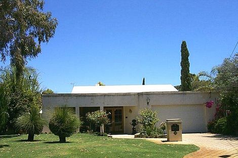 1 Cedus Pl, Menora, WA 6050