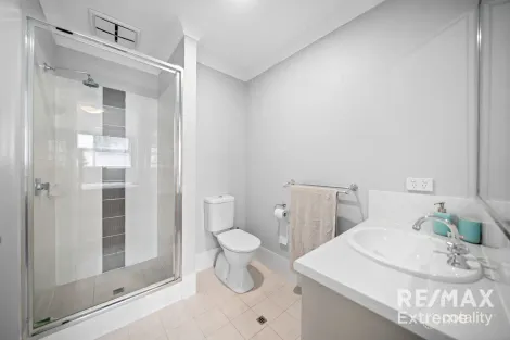 Property photo of 2/29 Ladywell Crescent Butler WA 6036