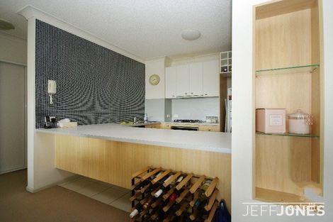 Property photo of 20/11 Kitchener Street Coorparoo QLD 4151
