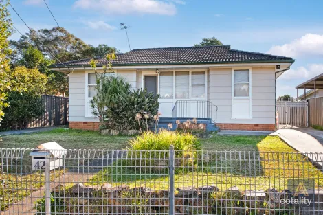 42 Manila Rd, Lethbridge Park, NSW 2770