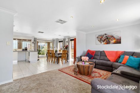 Property photo of 10 Spring Court Morwell VIC 3840