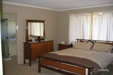 Property photo of 8 Sandridge Place Springfield QLD 4300
