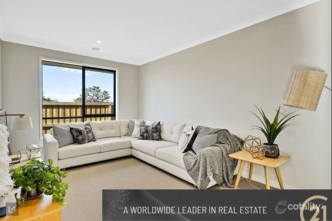 Property photo of 52 Bacchus Road Cranbourne West VIC 3977