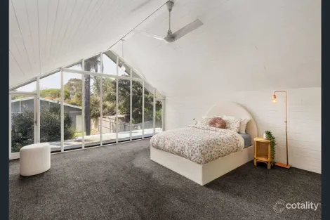 Property photo of 192 Beach Road Sandringham VIC 3191