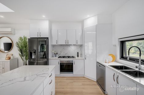 Property photo of 6/1 Banool Quadrant Doncaster East VIC 3109