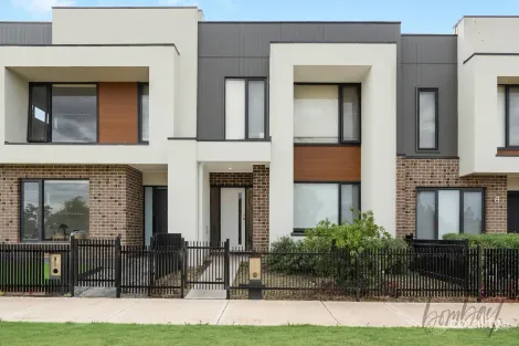 10 Lamington Walk, Wollert, VIC 3750