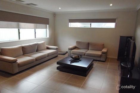 Property photo of 17 Botanical Drive Caroline Springs VIC 3023