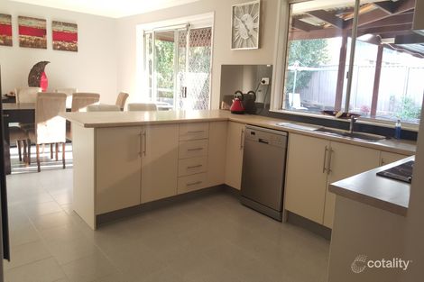 Property photo of 17 Marcellus Place Rosemeadow NSW 2560