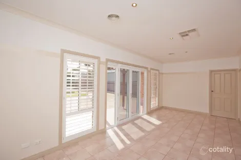 Property photo of 75 Wyangan Avenue Griffith NSW 2680