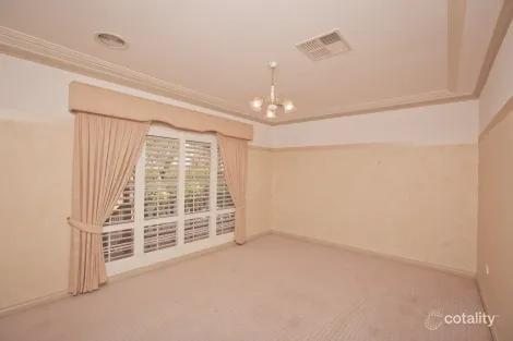 Property photo of 75 Wyangan Avenue Griffith NSW 2680
