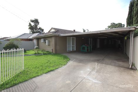 Property photo of 38 Camelot Drive Albanvale VIC 3021