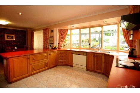 Property photo of 20 Colton Crescent Lakelands NSW 2282