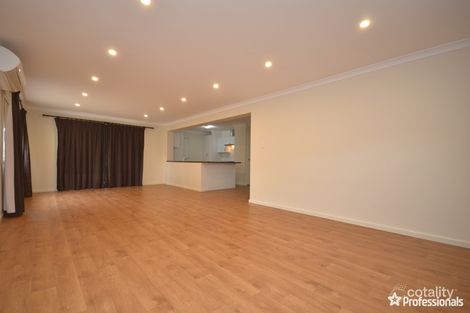 Property photo of 11 Meuller Way Thornlie WA 6108