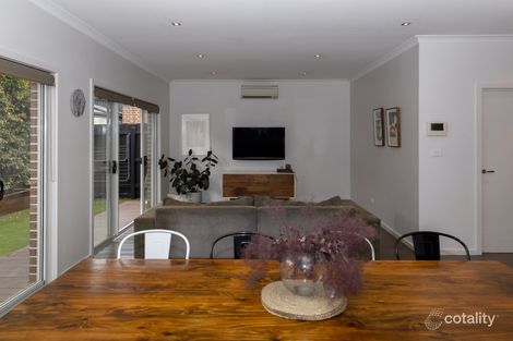 Property photo of 2/61 Dundee Street Reservoir VIC 3073