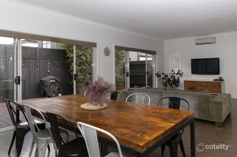 Property photo of 2/61 Dundee Street Reservoir VIC 3073