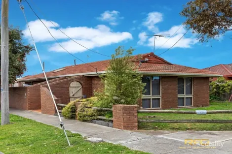 70 Railway Pde, Deer Park, VIC 3023
