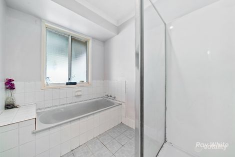 Property photo of 22 Greenvale Court Regents Park QLD 4118