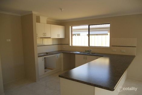 Property photo of 91 Diamond Parade Skye VIC 3977