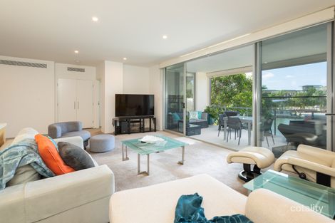 Property photo of 326/3 Pendraat Parade Hope Island QLD 4212