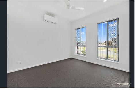 Property photo of 19 Camberwell Drive Kallangur QLD 4503
