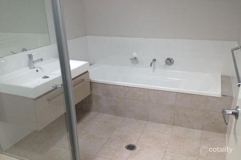 Property photo of 22 Awabakal Drive Fletcher NSW 2287