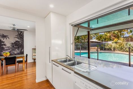 Property photo of 11 Kauri Court Palm Beach QLD 4221