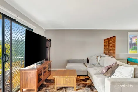 Property photo of 65 Beach Crescent Greens Beach TAS 7270