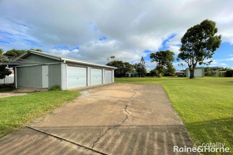 66 Esplanade, Point Vernon, QLD 4655