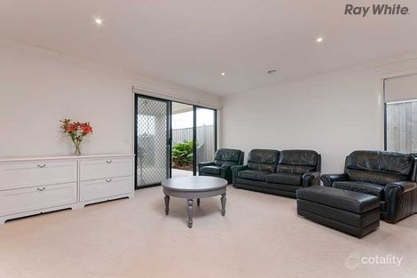 Property photo of 17 Giverny Close Burnside Heights VIC 3023