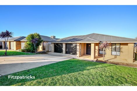 Property photo of 12 Bindari Avenue Glenfield Park NSW 2650