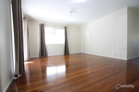 Property photo of 42 Dobbs Street Holland Park West QLD 4121
