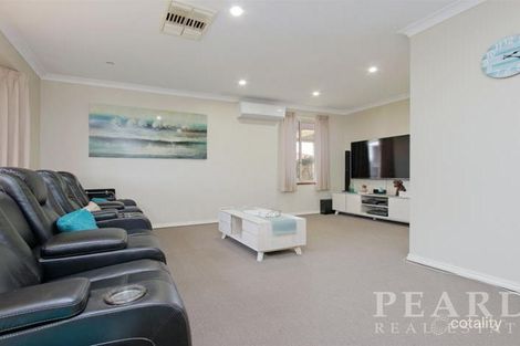 Property photo of 6 Palm Crest Ballajura WA 6066