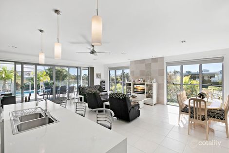 Property photo of 2 Tooringoor Close Pelican Waters QLD 4551