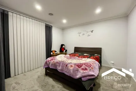 Property photo of 28 Blackberry Street Mickleham VIC 3064