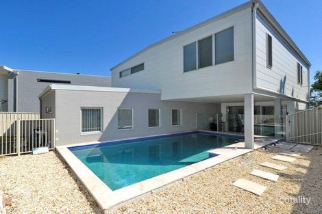 9 Lyndel Cl, Soldiers Point, NSW 2317