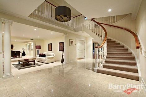 Property photo of 1 Annette Place Templestowe VIC 3106