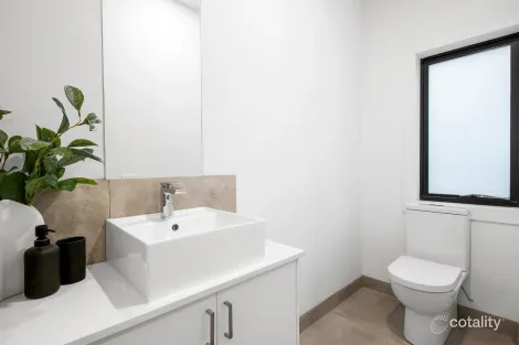 Property photo of 8/14 Packard Street Keilor Downs VIC 3038