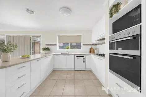 Property photo of 54 Rowes Road Werribee VIC 3030