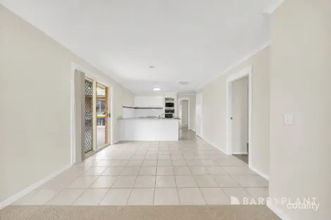 Property photo of 54 Rowes Road Werribee VIC 3030