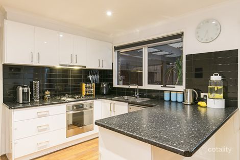 Property photo of 60 Navarre Drive Cranbourne West VIC 3977
